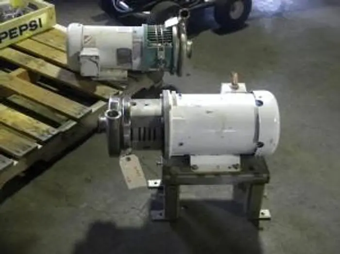 Used _UNKNOWN_ 2 1/2 X 2 Sanitary  Pump Oregon US | Ager Tank & Equipment Co. #1060537