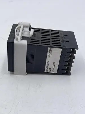 Used SCHNEIDER ELECTRIC SCHNEIDER ELECTRIC REG48PUN2RCU Misc Electrical & Power Parts | ND Industrial Surplus #1214566
