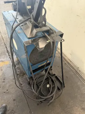 USED MILLER CP–300