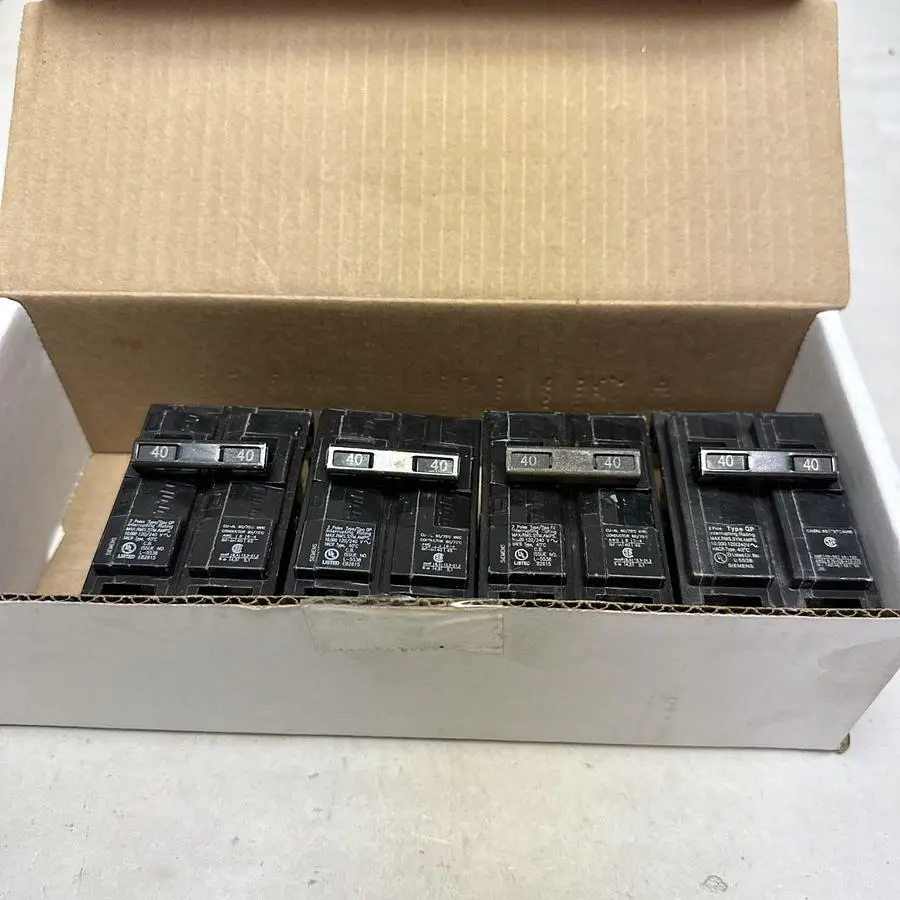 Used SIEMENS Q240 Circuit Breakers | Surplus Asset Holdings #1190168