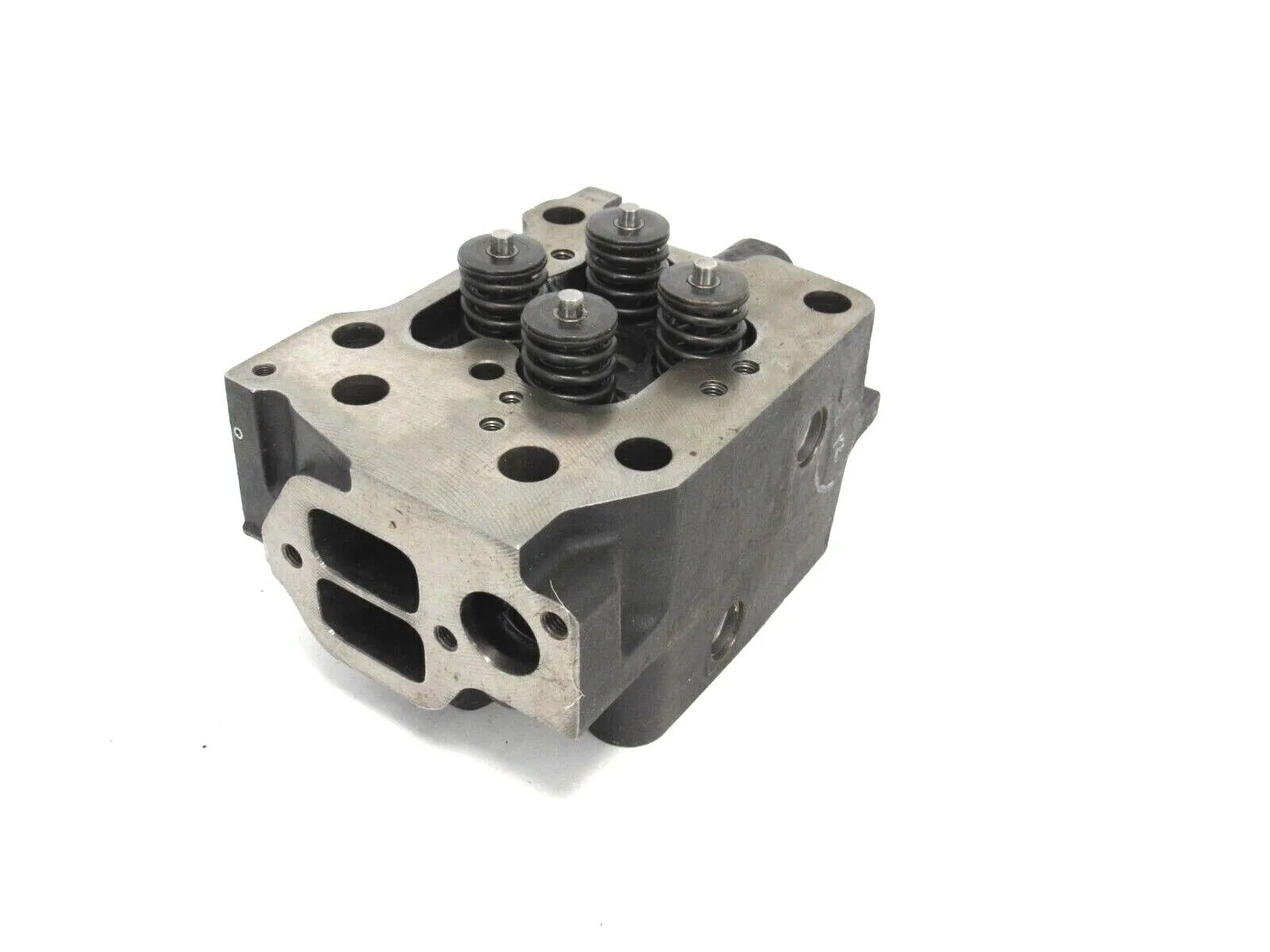NEW DEUTZ CORP 1227-6143 CYLINDER HEAD 12276143 05194