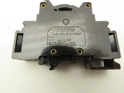 Phoenix Contact UK10.3-HESI Terminal Block Fuse Holder 30A 1-Pole Lot of 18