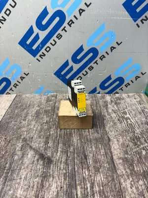 SIEMENS 3TK2821-2CB30 Electrical/PLC/Automation | ESS Industrial Equipment Sales (1)
