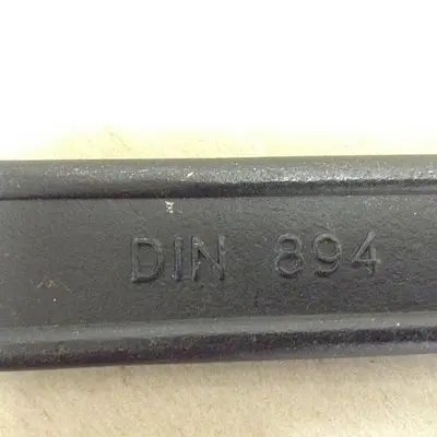 USED METAL FABRICATOR DIN 894