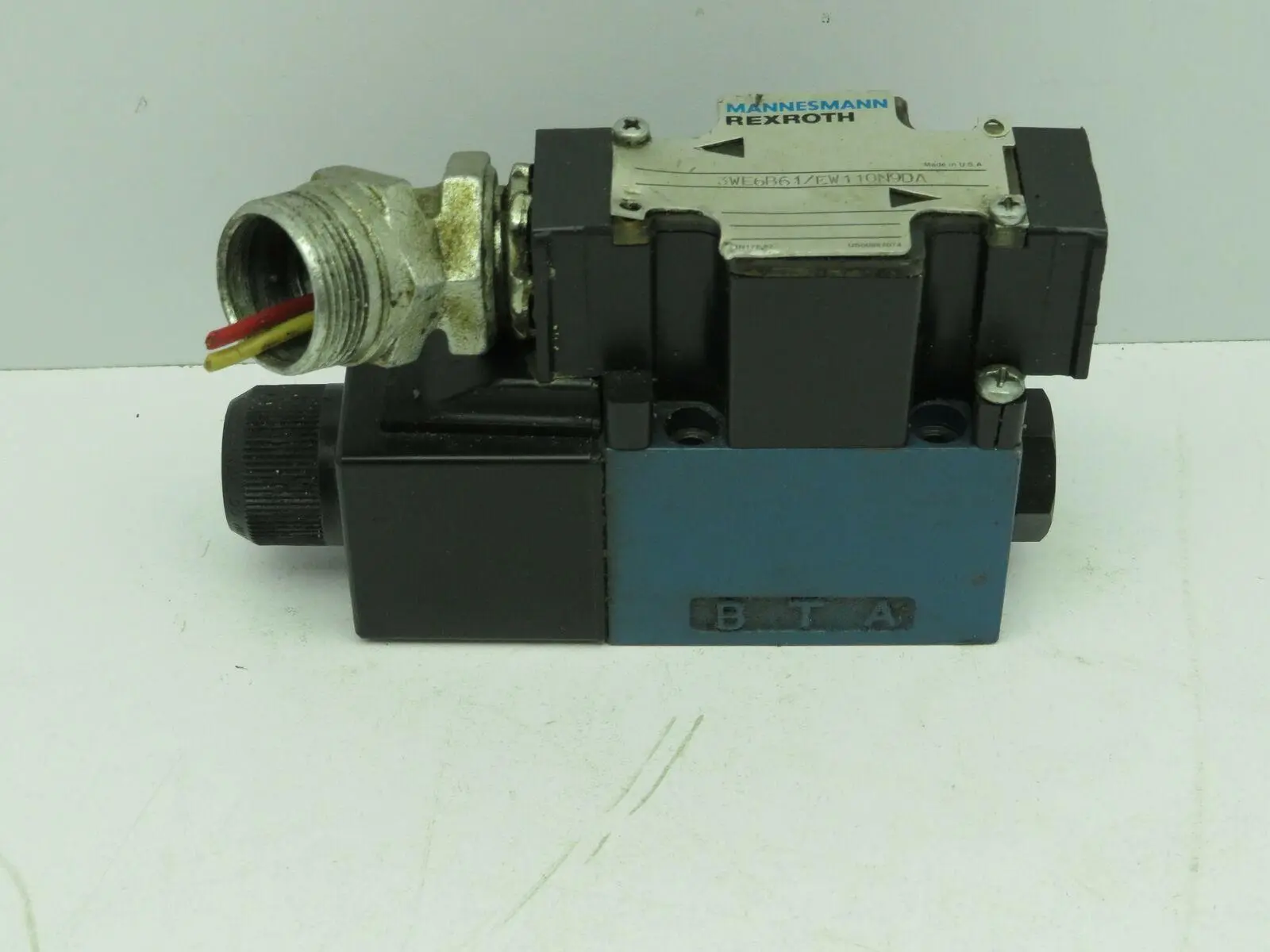 Mannesmann Rexroth 3We6B61/EW110N9DA 50VA/220VA Hydraulic Valve