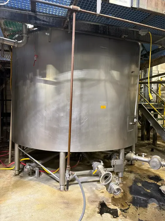 Used CHERRY BURRELL 6800 GAL Stainless Steel Tanks Illinois US | M&M Equipment Corp. #1704323