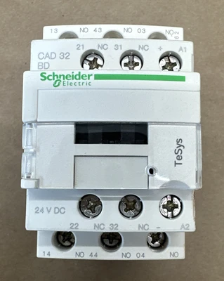 NEW Schneider Electric CAD32BD
