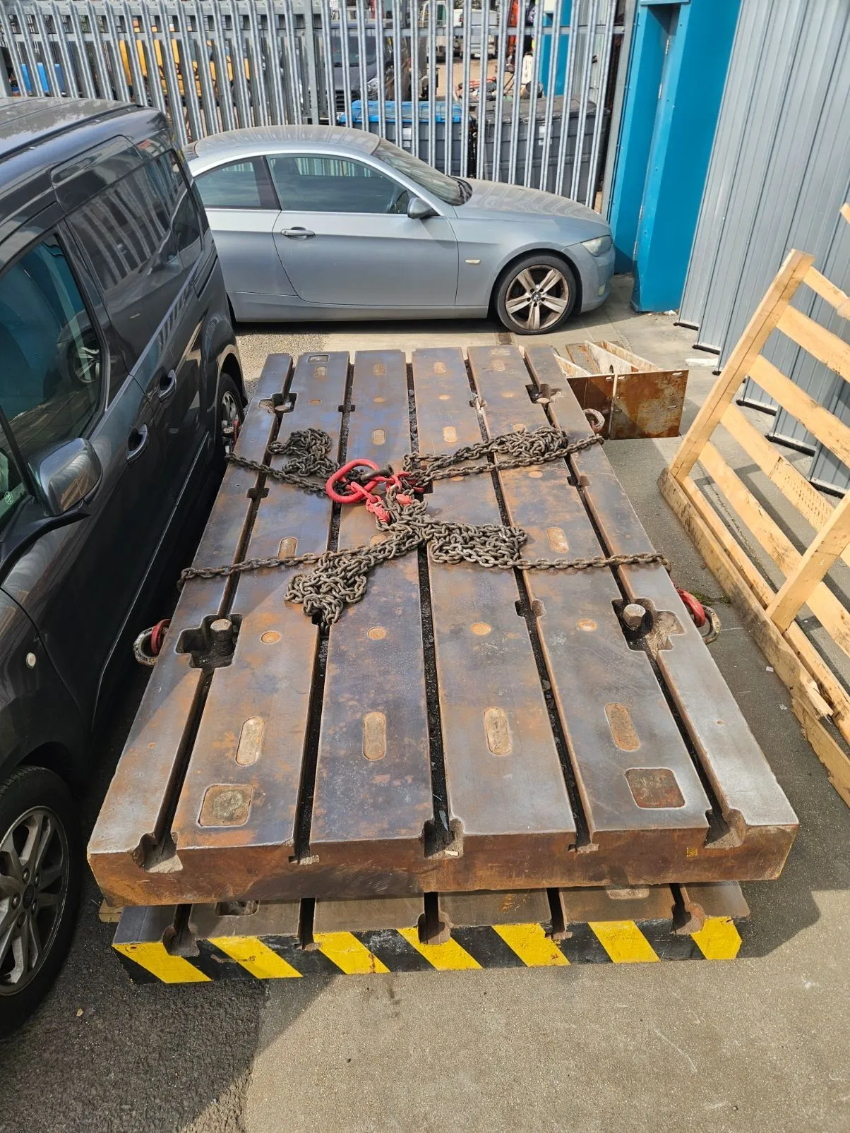 USED Bed Plate Tee Slotted