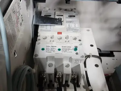 USED EATON CUTLER-HAMMER SVX015A1-5A4N1