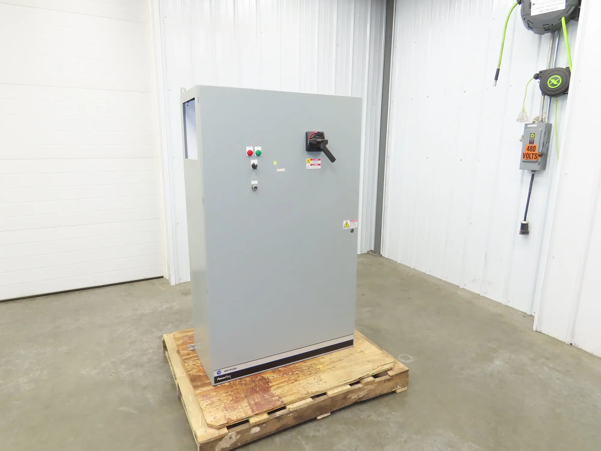 Allen Bradley 22C-D088A103 Powerflex 400 AC Drive VFD 60Hp 460V 3Ph Enclosure
