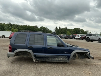 USED 2005 JEEP LIBERTY