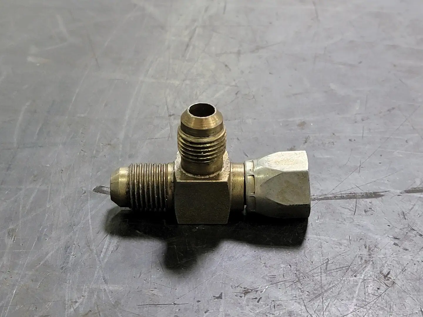 1/2" Male x 1/4" Female Threaded Run Tee Brass (Bag of 14)