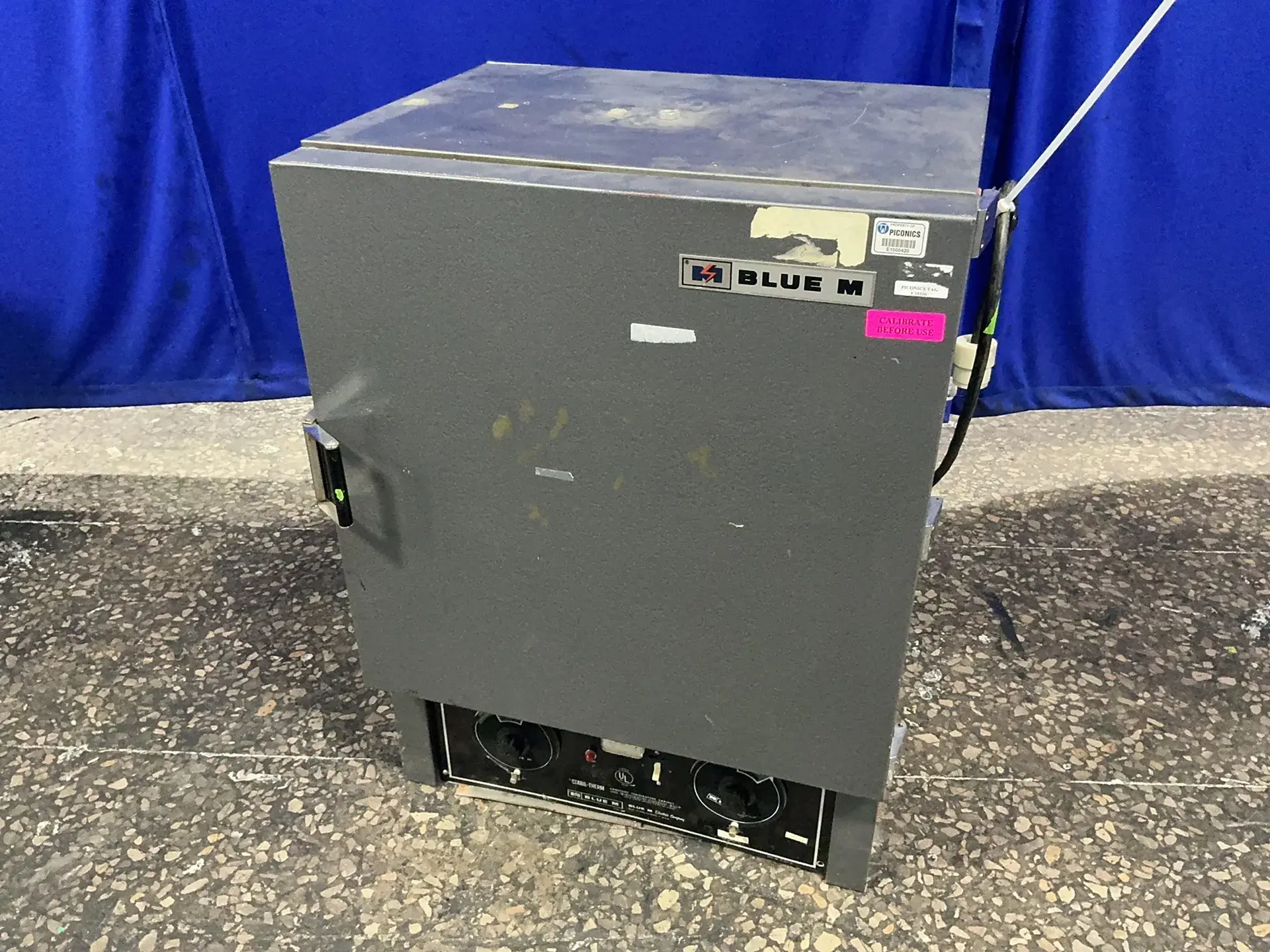Used BLUE M ELECTRIC CO OV490A2 Heat Treating Units Ohio US | HGR 24 #1315113