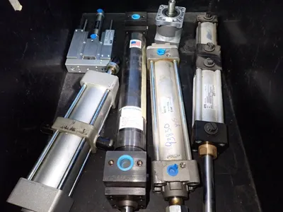 Pnuematic Cylinder Lot. Smc, Parker