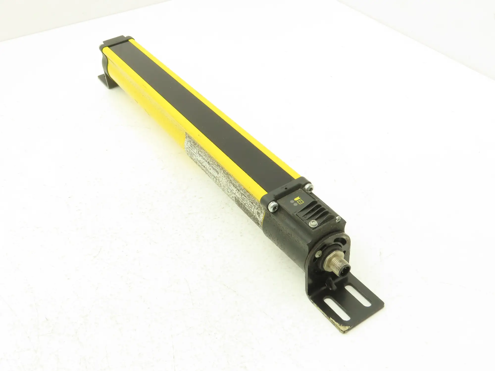 Allen Bradley 440L-T4J0320YD Light Curtain Guardmaster Transmitter Ser A Rev A
