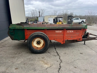 NEW IDEA 212 Manure Spreader | County Equipment Company LLC (2)