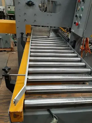 USED LD MACHINERY SEALER: LB-900 AND SHRINK TTUNNEL: LC-1500