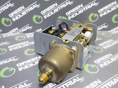 Johnson Controls P74DA-17 Pressure Control Module Used