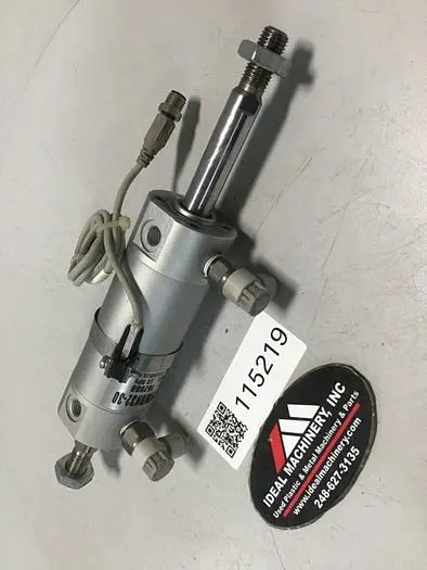Used SMC CDG1KWBN32-30 Cylinders Michigan US | Ideal Machinery #572205