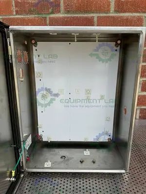 USED MILLIPORE STAINLESS STEEL INDUSTRIAL CONTROL PANEL ENCLOSURE 16" X 20" X 9"