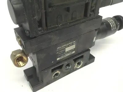 MK01EDA34AMNA / RMK00RKXLGS0A | Norgren MK01EDA34AMNA Pneumatic Solenoid w/ RMK00RKXLGS0A Regulator Valve - Used