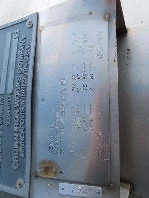 6000 gallon Vertical Stainless Steel Tank, rated 50 psi internal pressure