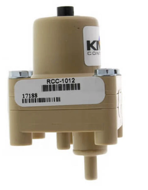 KMC Controls RCC-1106 Lower of 2 Pressures Selector Relay with Mounting Bracket [New]