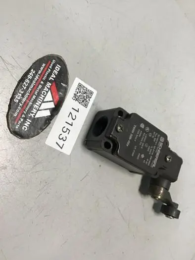 Used SCHMERSAL T4VH 335-02Z Relays & Switches Michigan US | Ideal Machinery #581887
