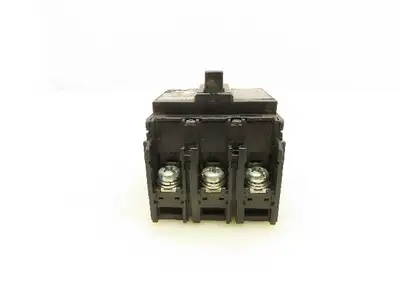 Fuji Electric EA63C Auto Circuit Breaker 60A 690V 3 Pole 40°C 50/60Hz