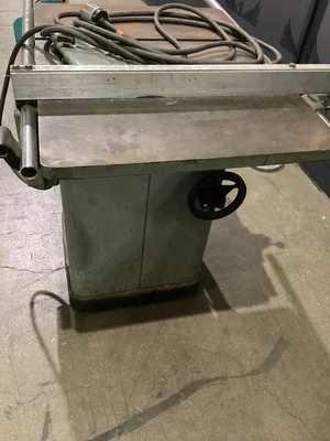 Used DELTA 34-802F Woodworking Table Saws Michigan US | iGAM Industrial Marketplace #1336015