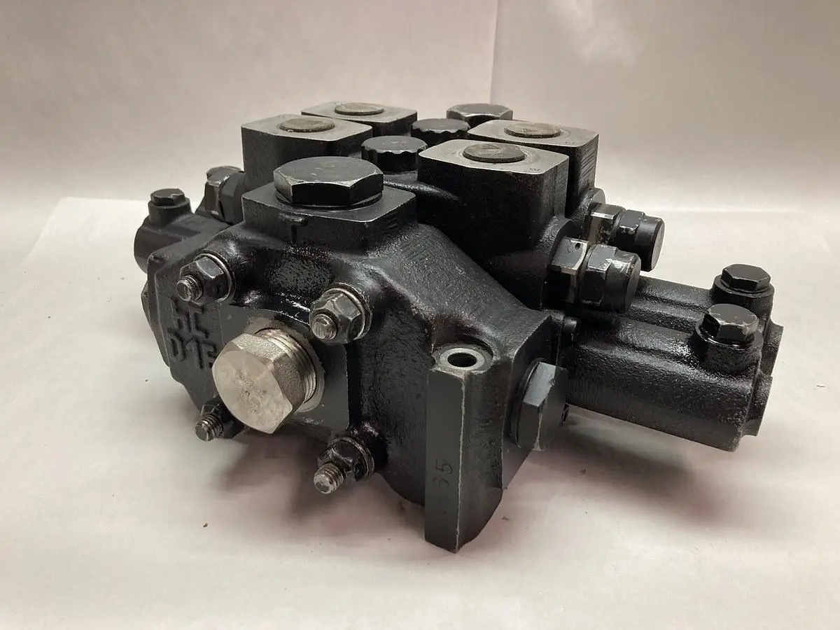 Cross,000900720 29143,Hydraulic Valve Assembly