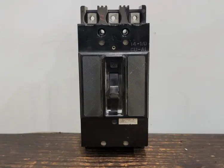 Used WESTINGHOUSE F3070 Switchgears British Columbia CA | Lenmark #241357