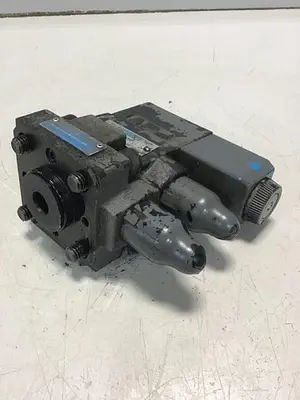USED VICKERS DG4V-3-2AL-M-U-HL7-60