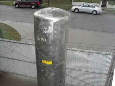 SPC7288  Tank 560 gallon vertical tank, Stainless Steel, dish