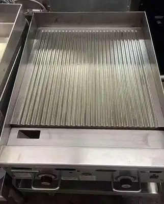 USED VULCAN 24" GROOVY GRILL