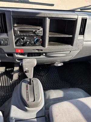 Used 2018 ISUZU VAN BODY TRUCK - DIESEL (2018) Box trucks Texas US | MachineryMax #1488266