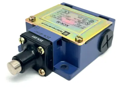 XCK-M ZCK-M1H7 ZCK-D01 | Telemecanique  Limit Switch Assembly 3A 240V - New – Open box