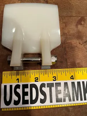 NEW 2025 AMERISCRAPE CURVED FRONT EDGE POLY SCRAPER FINGER @ 3.5" WIDE X 4.5" LONG.