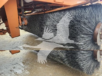 USED 2005 BROCE RJ350