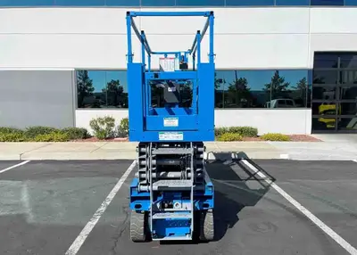 USED 2018 GENIE GS-2632