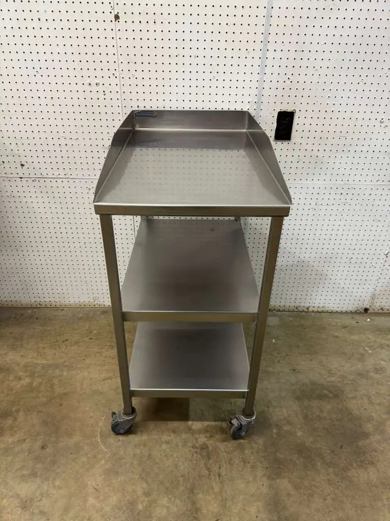 Used Southern Stainless Used 18"x 30"x 39.5" Southern Stainless Equipment Stand - FG Restaurant Equipment (Miscellaneous) Illinois US | Falcon Restaurant Supply #1374907