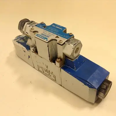 USED VICKERS DG4V36CMP7H7P1050