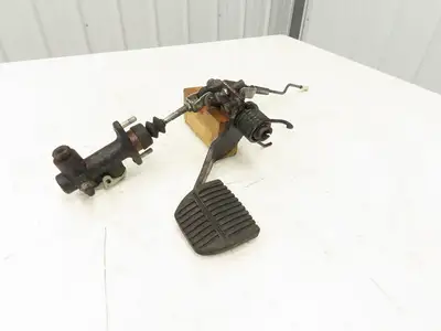 Toyota Electric Forklift Brake Pedal Master Cylinder Assembly From 8FBE15U