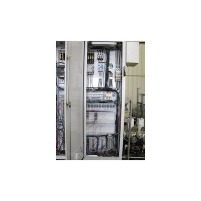 Used Allen-bradley Panelview 550 Cat 2711-b5a15 With Cabinet