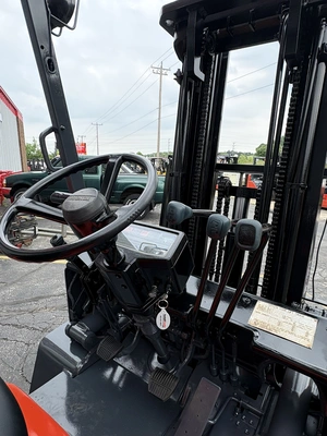 USED TOYOTA 42-5FG25