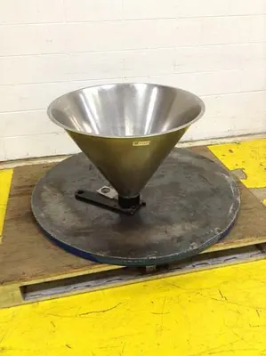 USED METAL FABRICATOR HOPPER337