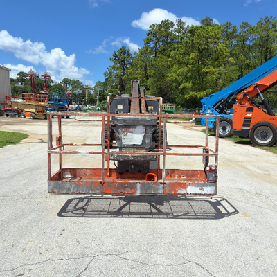 USED 2012 JLG 800S