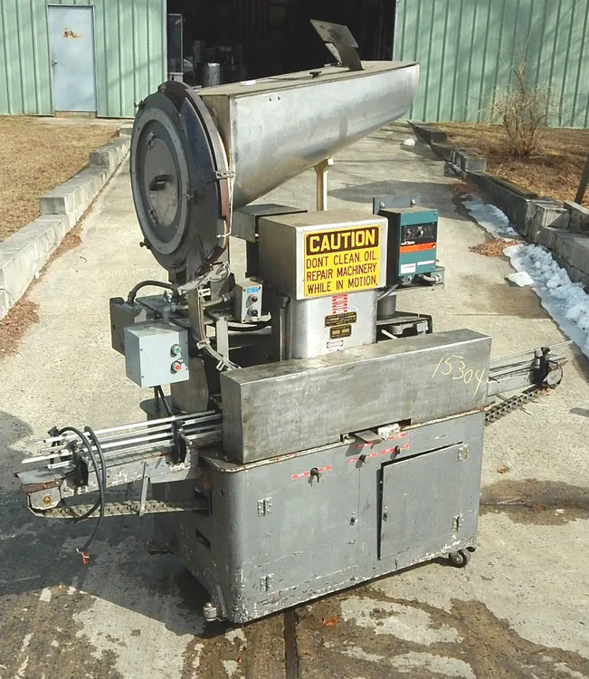 Used RESINA U 30 CAPPER U 30 894 Cappers New Jersey US | Champion Trading Corporation #423297