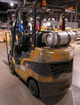 USED 2014 CATERPILLAR C5000