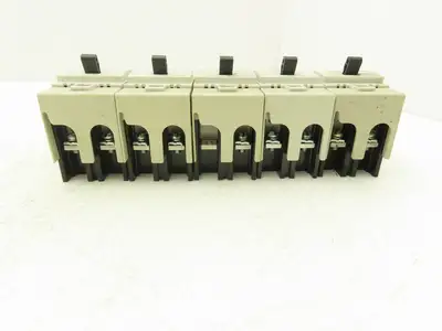 Mitsubishi NF30-FA 3-Pole No Fuse Circuit Breaker 10A 200-230V 3Ph Lot of 5